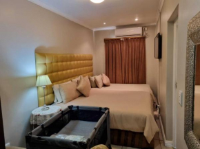 Room in Lodge - Savoy Lodge - Triple room